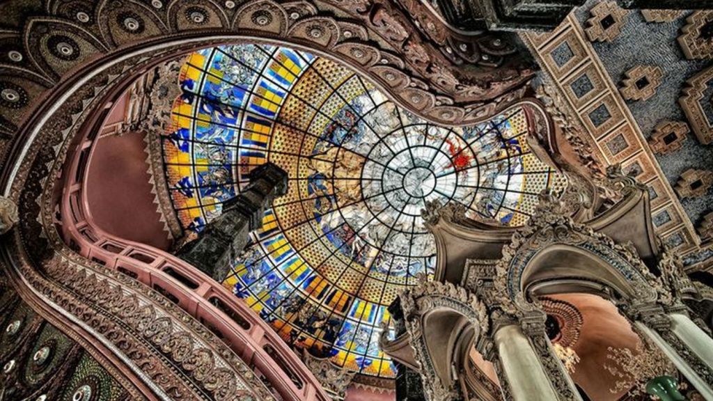 Parpadeo (o casi reminiscencia) –Daniel Olivares&nbsp;Viniegra–