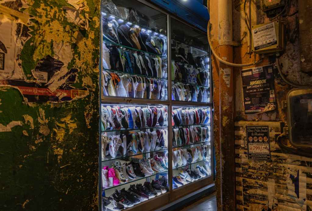 En la trastienda – Adelina Gimeno Navarro