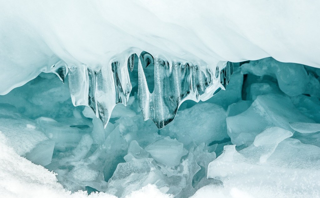 Antipoema esquimal & esquilmado – Daniel Olivares&nbsp;Viniegra